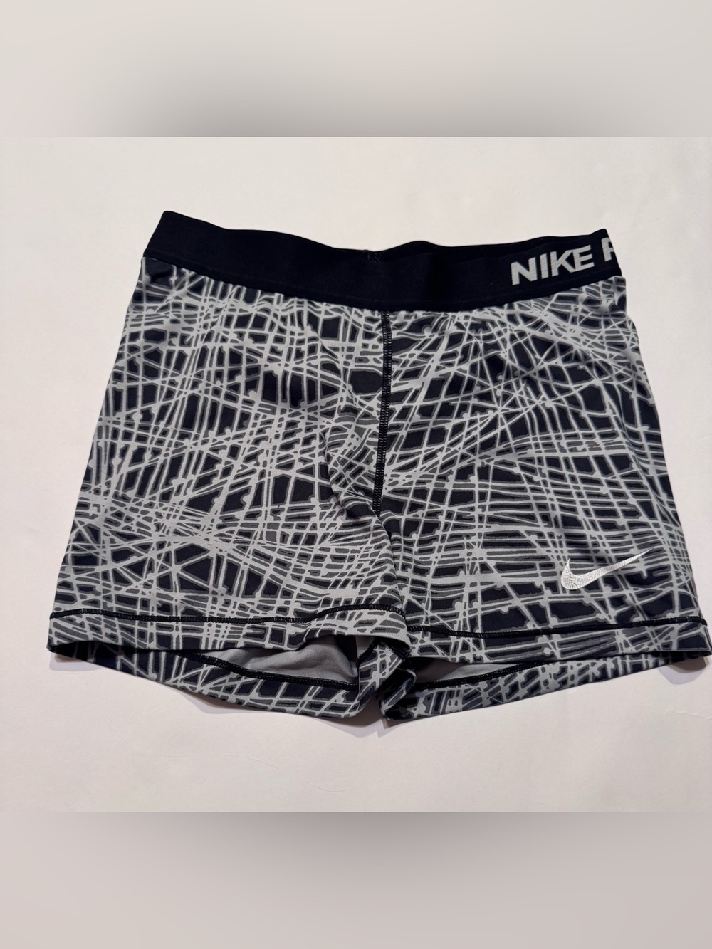 Nike Pro Women Athletic Short Black Geometric Elastic Waist Logo Activewear M
